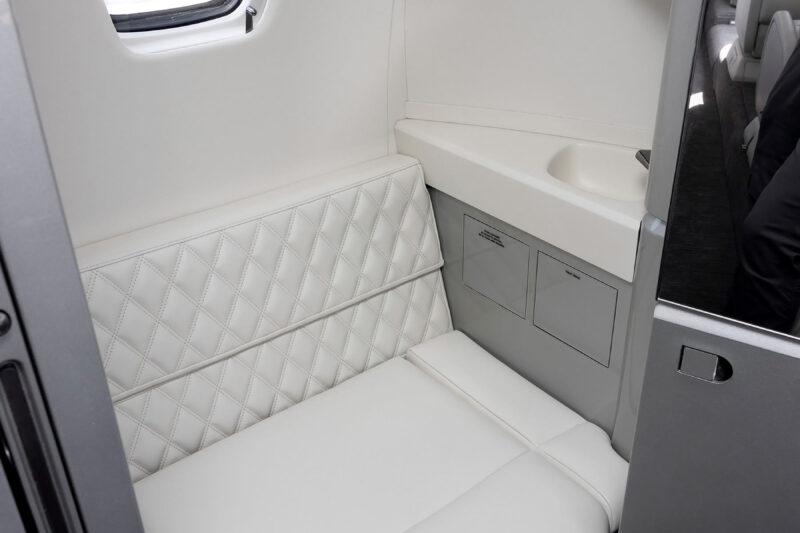 560XL interior refurb